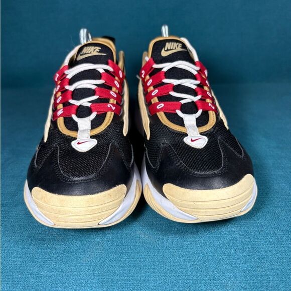 Size 8 - Women’s Nike zoom 2K multicolor shoes - Picture 4 of 8